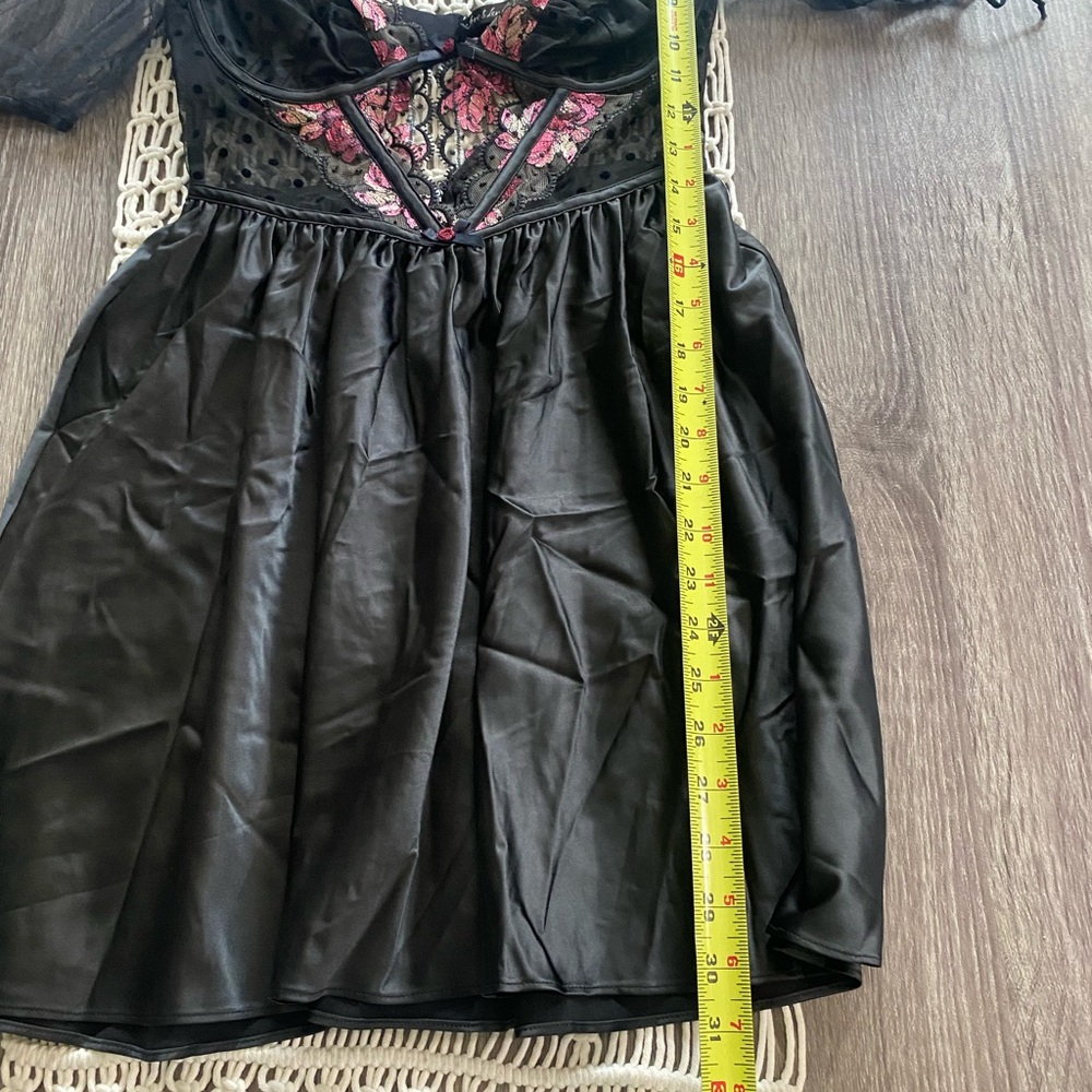 NEW For Love and Lemons Juliet puff sleeve cut out floral dress - Picture 6 of 10